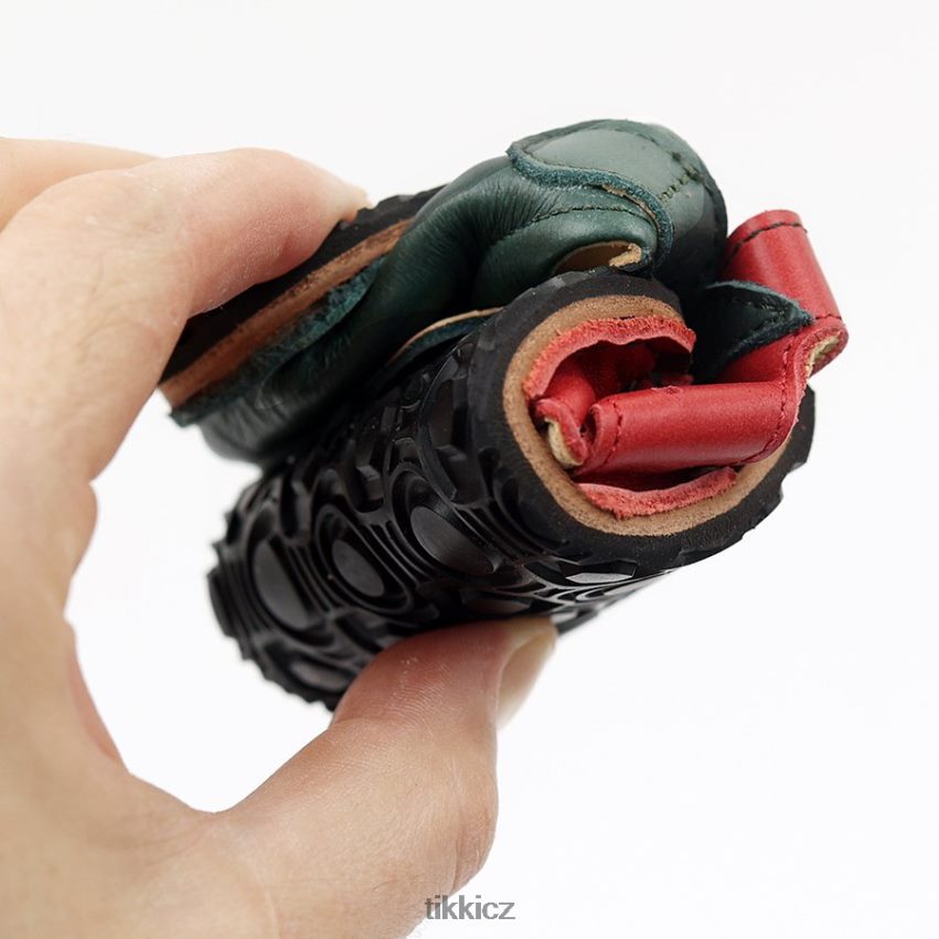 aranya kůže 2021 Tikki děti jahoda obuv R4P40N102